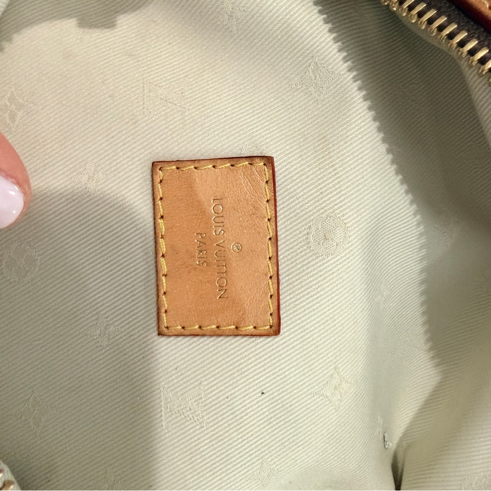 Louis Vuitton Monogram Canvas High Rise Bumbag - Picture 4 of 5